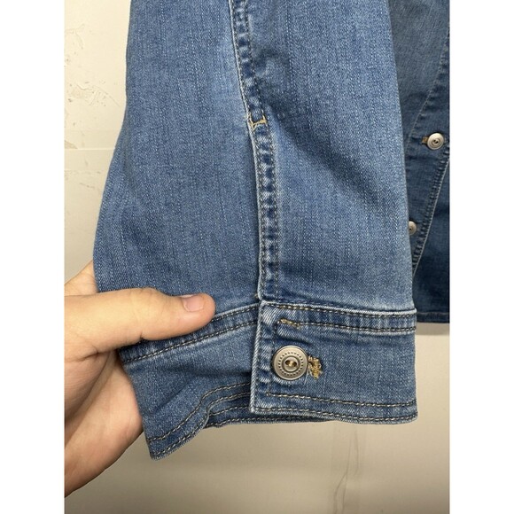 Alfred Dunner Women’s Light Wash Denim Jacket Floral Butterfly Embroidered 1X - Picture 7 of 14